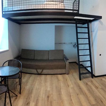 Kulisha 4 Apartments Near The Opera Lviv Dış mekan fotoğraf
